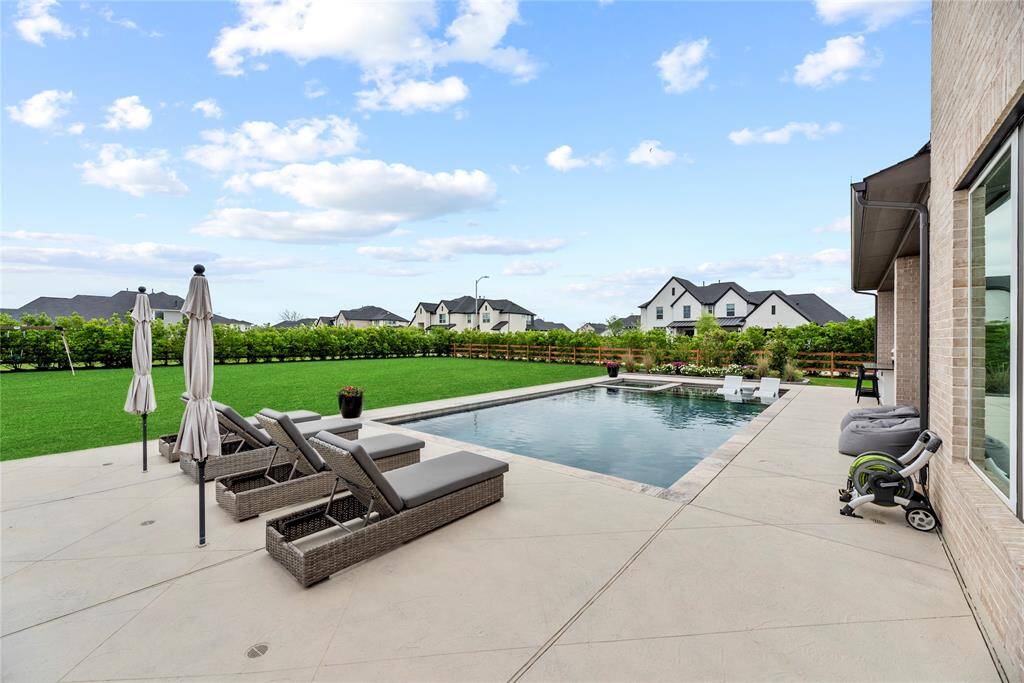 Nothing but blue skies and blue waters! The whole family is going to love this backyard!