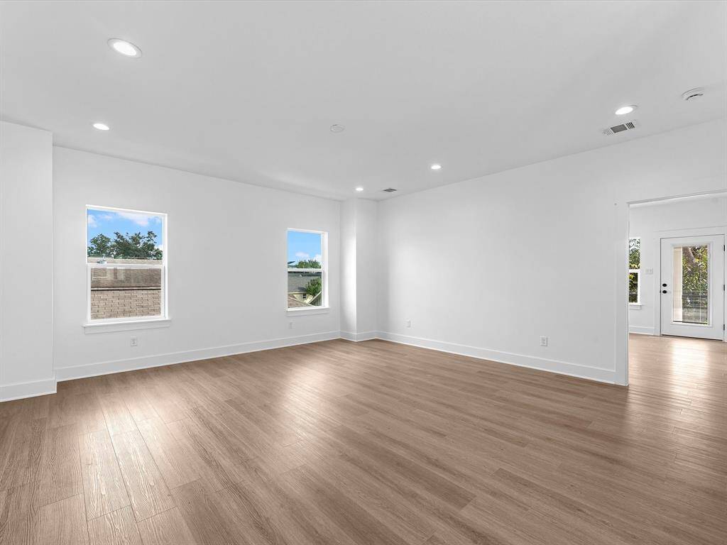 Gameroom/ Media Room