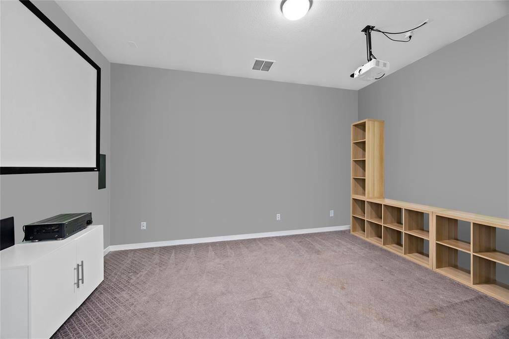 Game Room has been virtuallypainted to show what it wouldlooke like in its original color.Owners willing to re-paint with anacceptable offer.