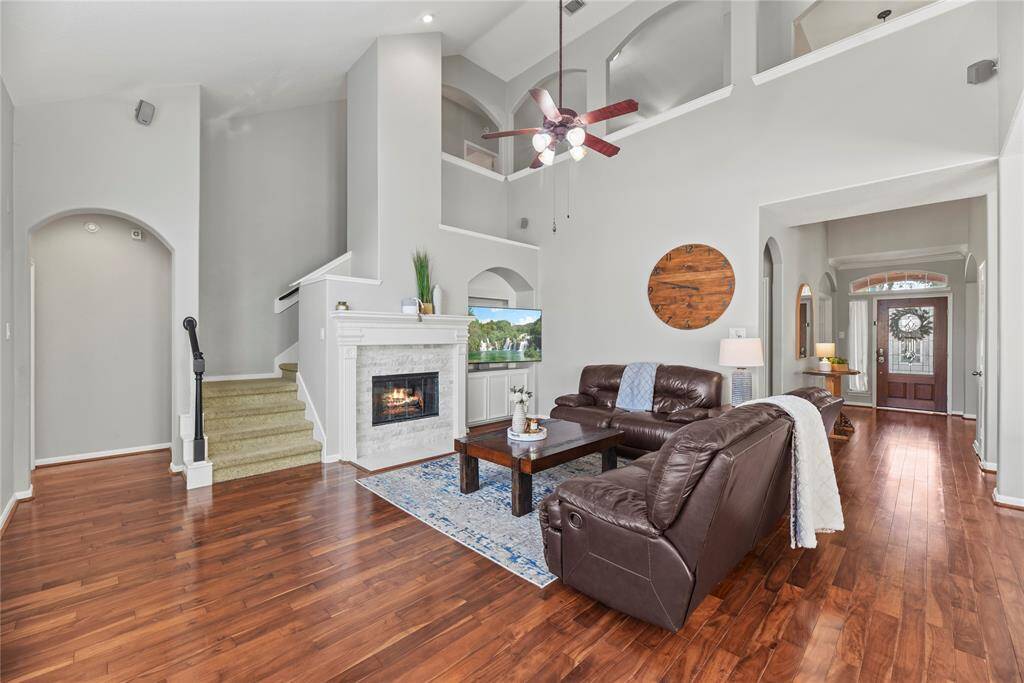 Dual sinks ensure both partners have a dedicated area for grooming and self-care! Ample counter space is only enhanced by the tremendous space beneath, which includes multiple drawers of varying sizes and base storage cabinetry!