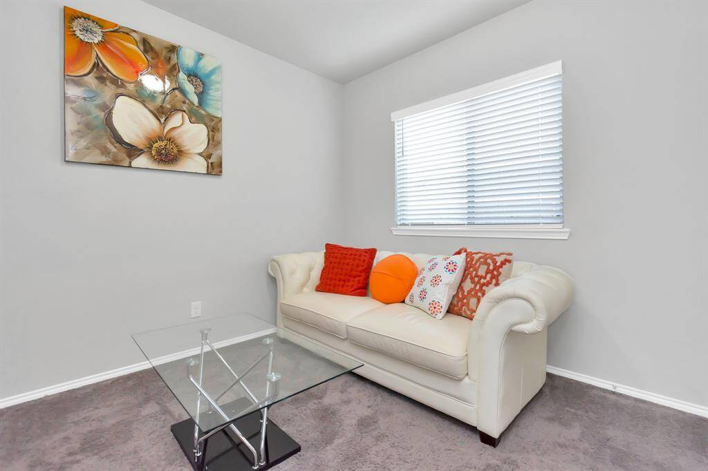 2nd bedroom downstairs was used as a flex room