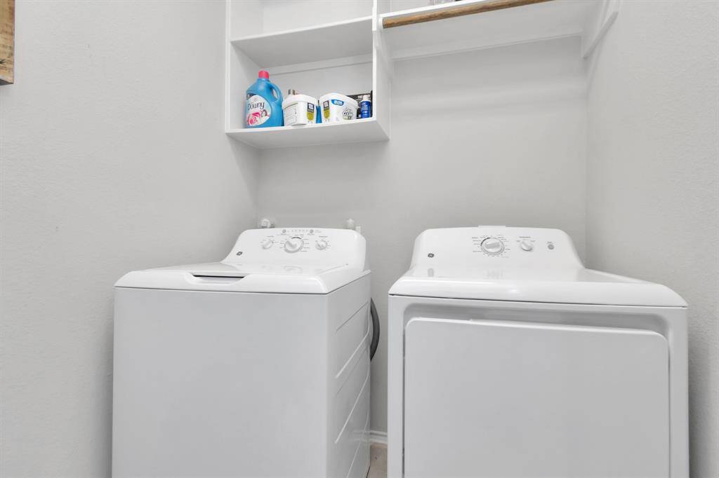 washer/dryer is included