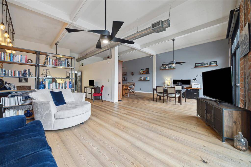 The floorplan offers flexibility for you to define your own spaces.