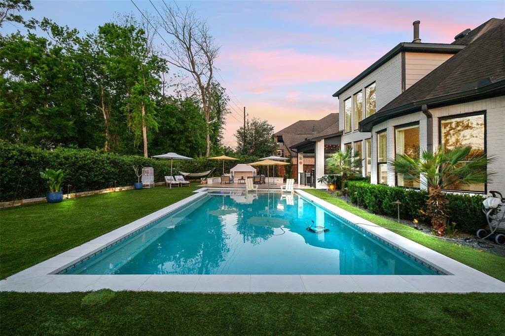 Jump on in in the evening for a relaxing wind down at the end of a busy day!