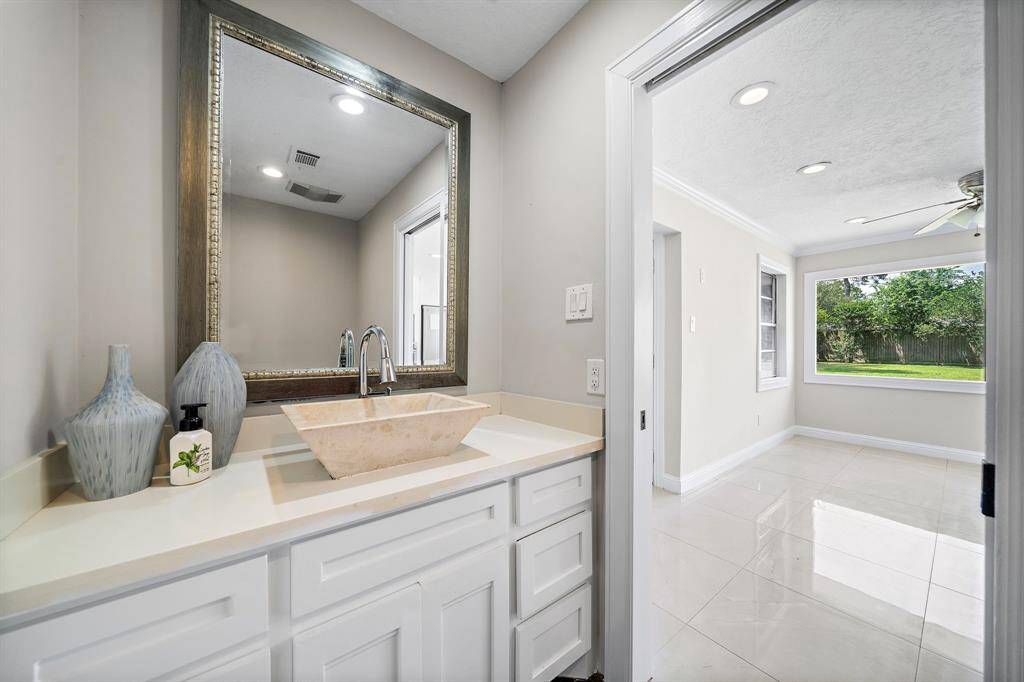 Full Bathroom Downstairs