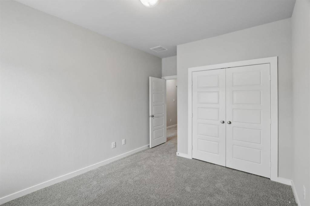 Photo is not of the actual home but is an inspirational photo of builder’s model home and may depict options, furnishings, and/or decorator features that are not included.