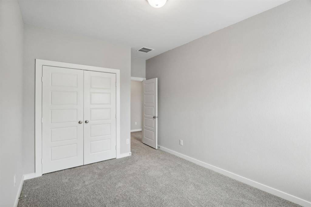 Photo is not of the actual home but is an inspirational photo of builder’s model home and may depict options, furnishings, and/or decorator features that are not included.