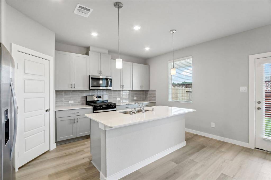 Photo is not of the actual home but is an inspirational photo of builder’s model home and may depict options, furnishings, and/or decorator features that are not included.
