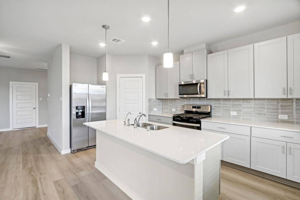 Photo is not of the actual home but is an inspirational photo of builder’s model home and may depict options, furnishings, and/or decorator features that are not included.