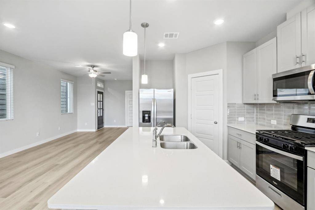Photo is not of the actual home but is an inspirational photo of builder’s model home and may depict options, furnishings, and/or decorator features that are not included.