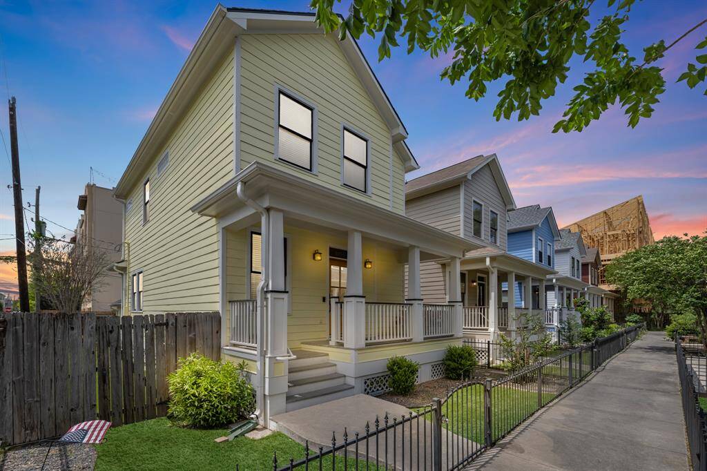 Close to everything the Heights has to offer.  Ready for a new owner now.