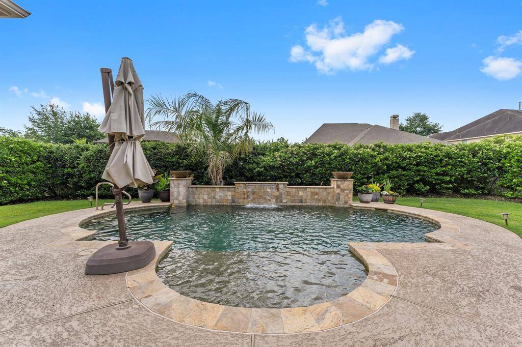 Gorgeous pool