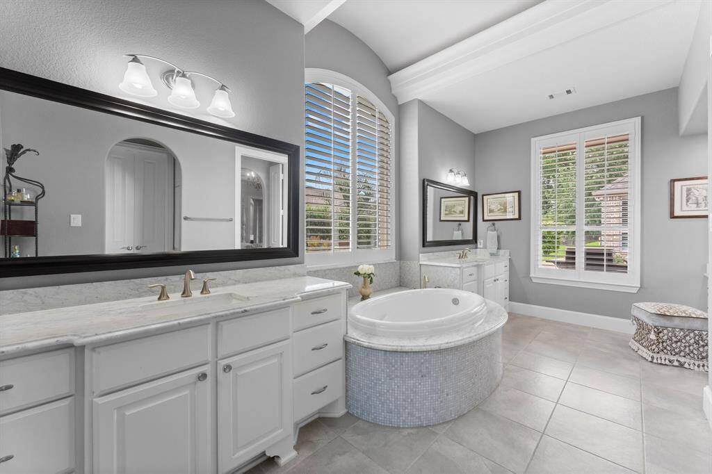 Primary bath