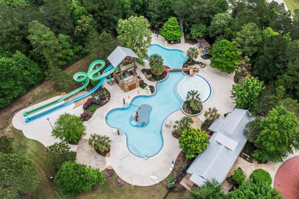 Forest Island pool