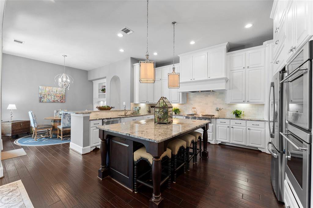 Chef's kitchen