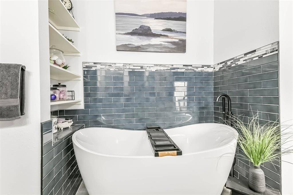 Primary bath soaking tub