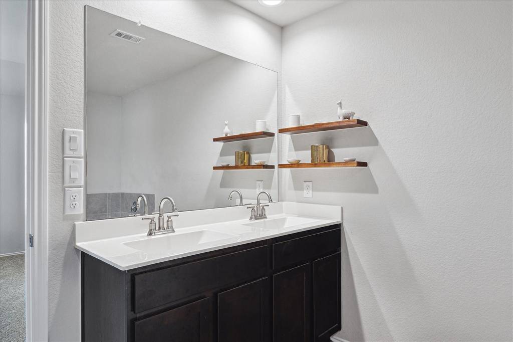 Primary bathroom with double sinks!