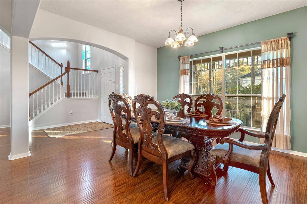 Enjoy family dinners in the generously sized dining room