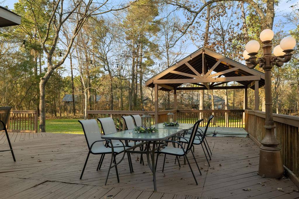 Just imagine all the space you could ever need to spend quality time with your family and friends