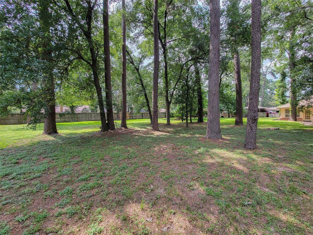 Mature trees create a uniquelly tranquil environment.