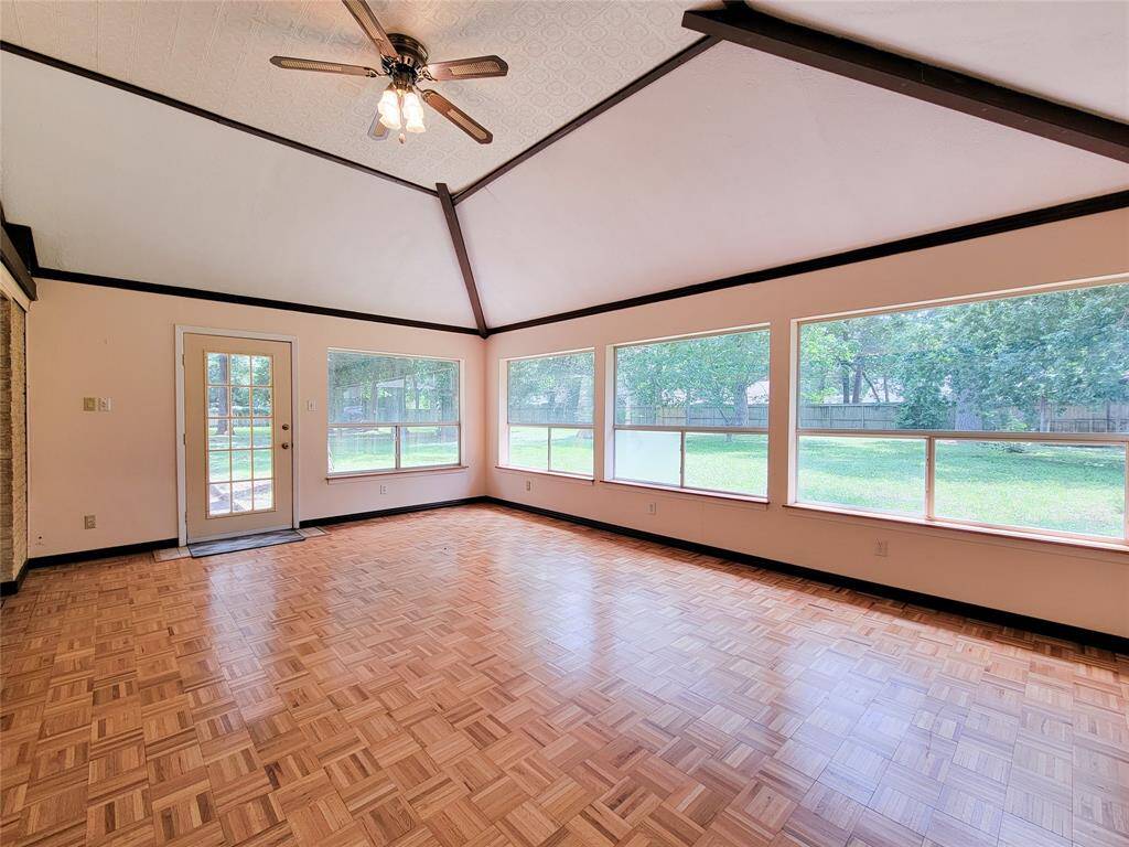 Walls of windows let in glorious light in the large flex space.