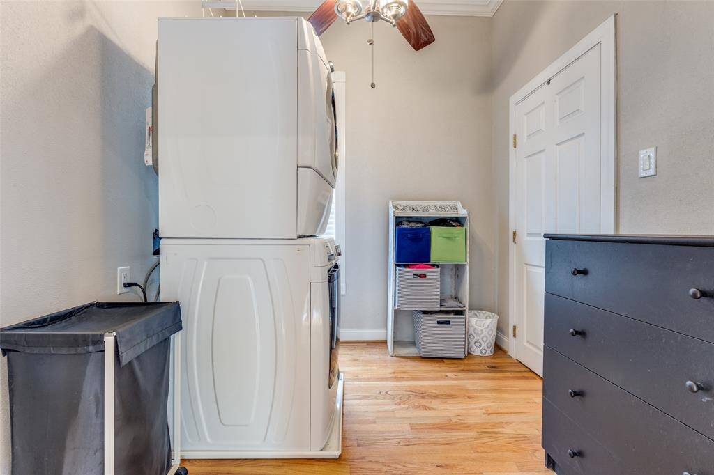 Laundry room-upstairs