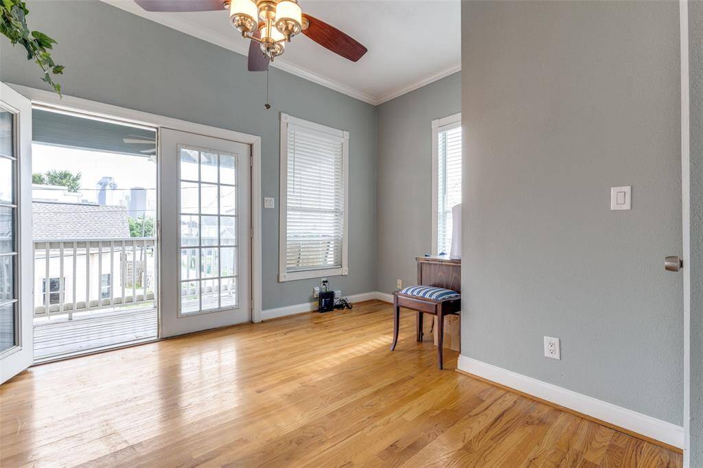 Secondary bedroom-upstairs