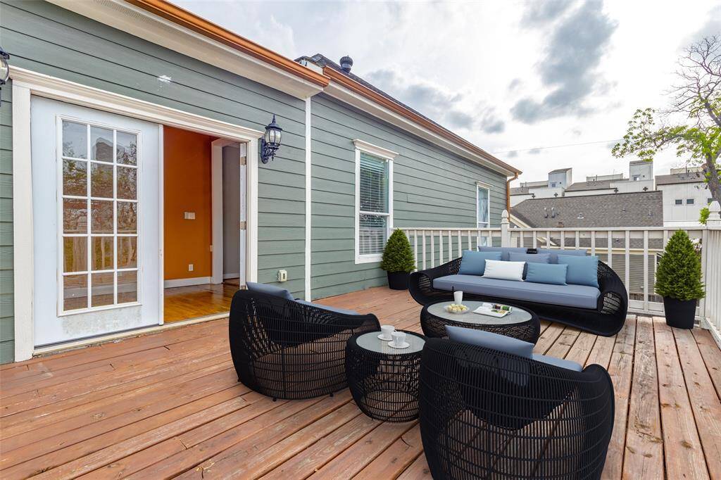Virtual staging.