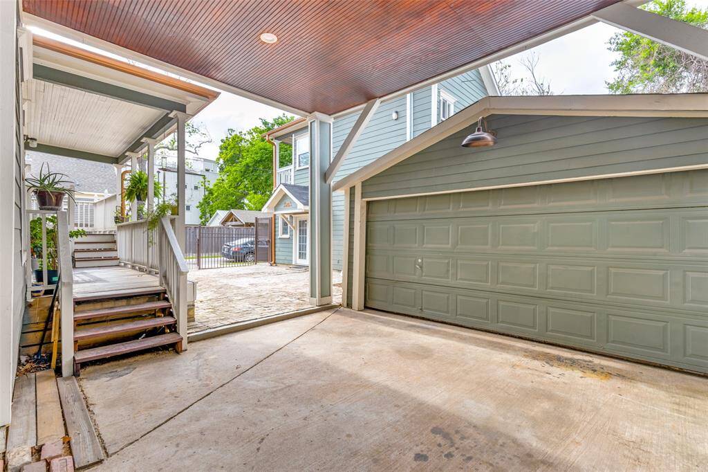Beautiful covered parking with a 2-car garage. The apartment has a separate entrance.
