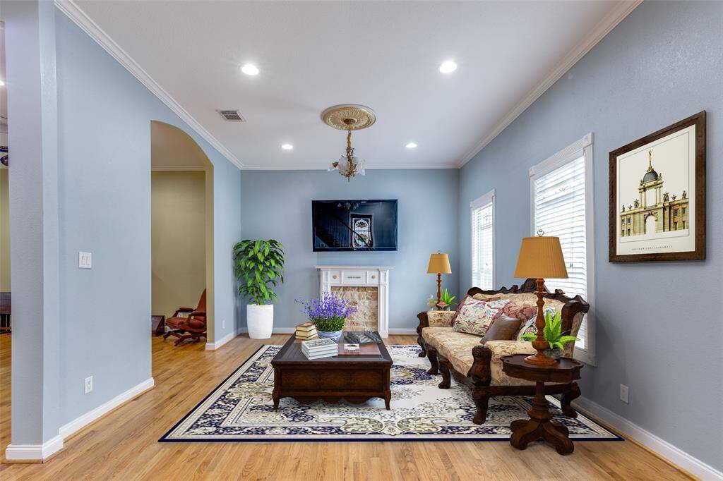 Virtual staging