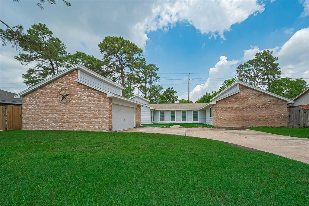 Detached garage