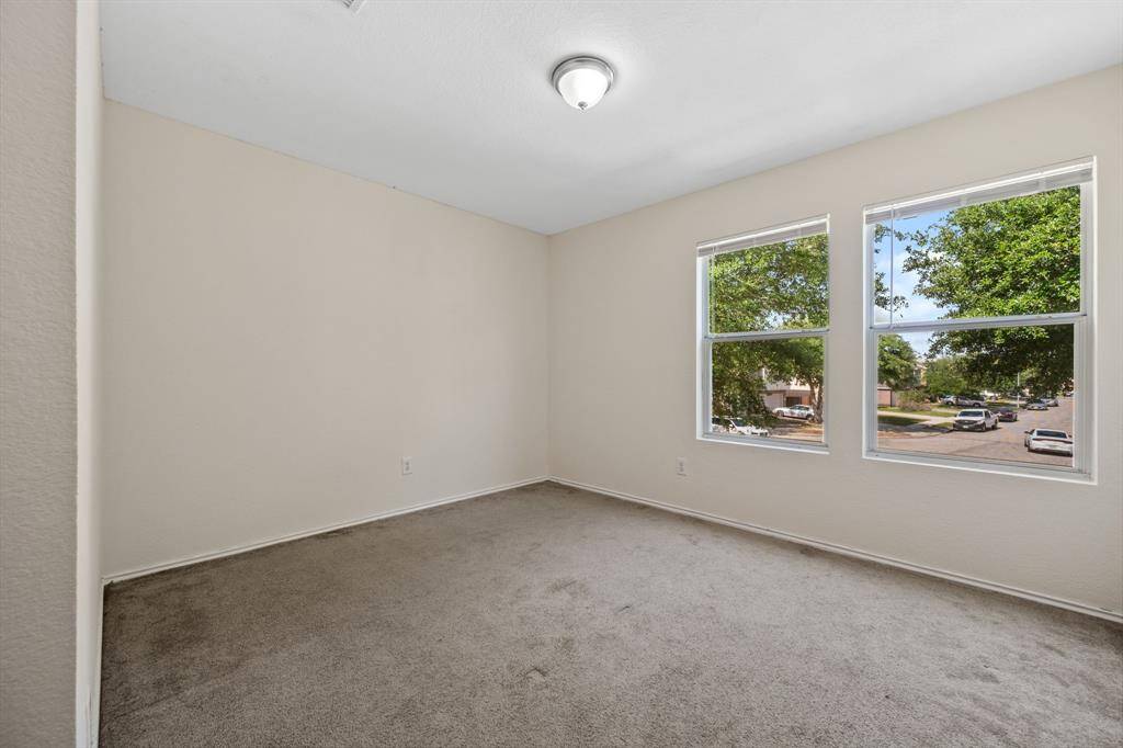 Third bedroom, great for guests or home office setup.