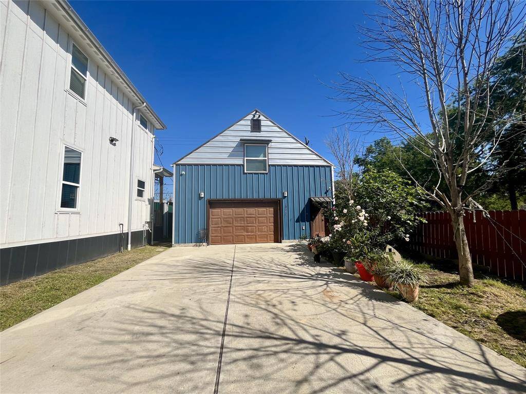 Another view of 13505 Orleans B