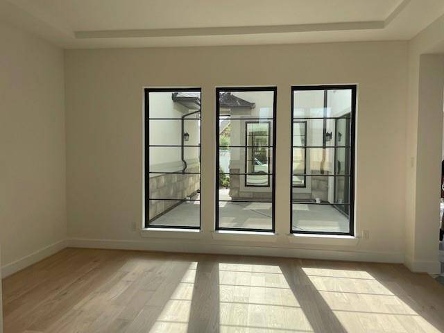 Dining room looks onto the courtyard