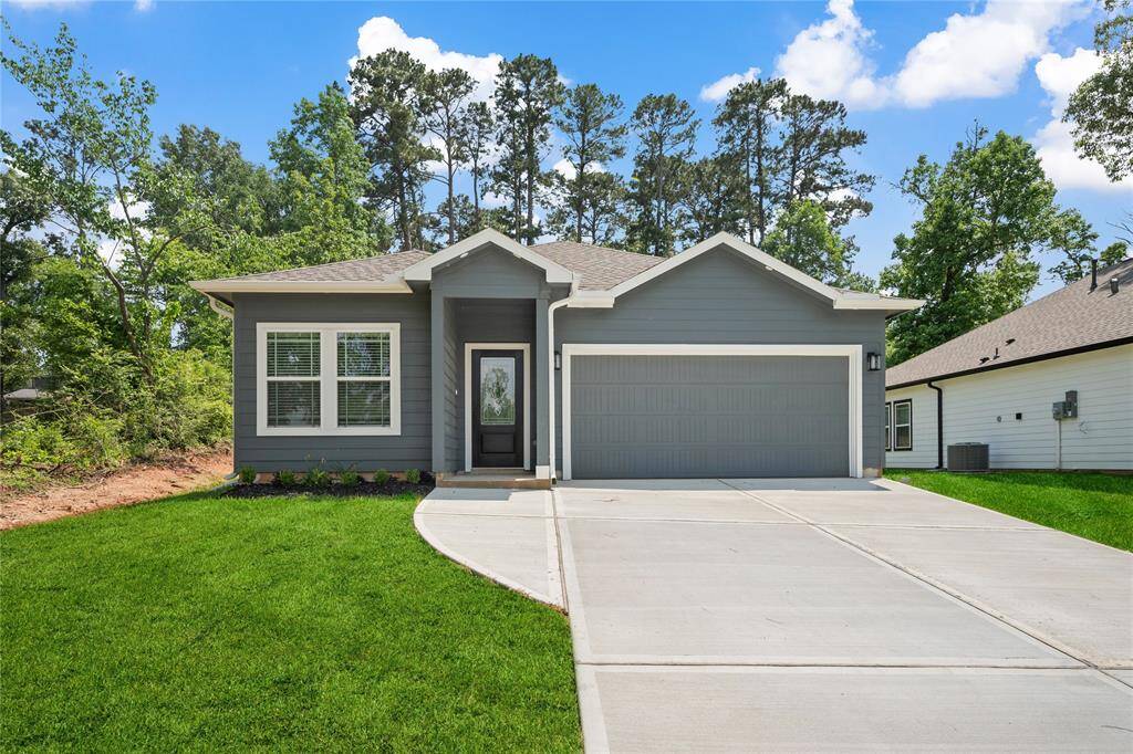 Welcome to 139 Popular St. Three bedroom, two bath home in the waterfront neighborhood of Pine Harbor. Fully sodded front and back yards with landscaping in the front.