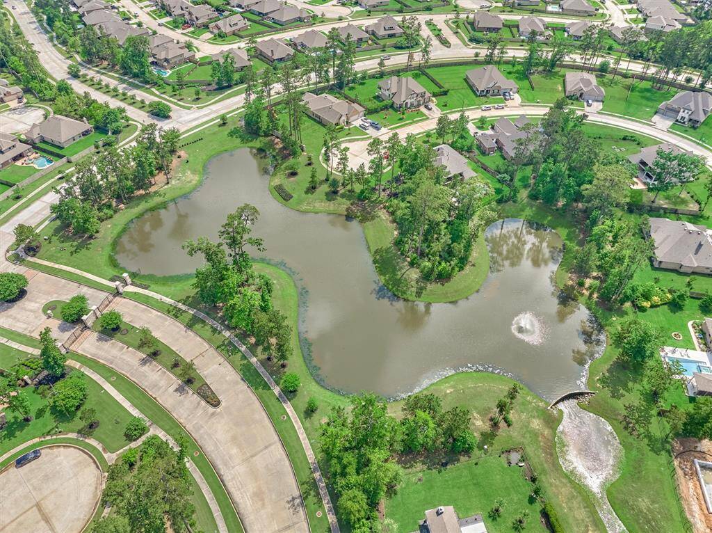and this beautiful pond for enjoying nature!