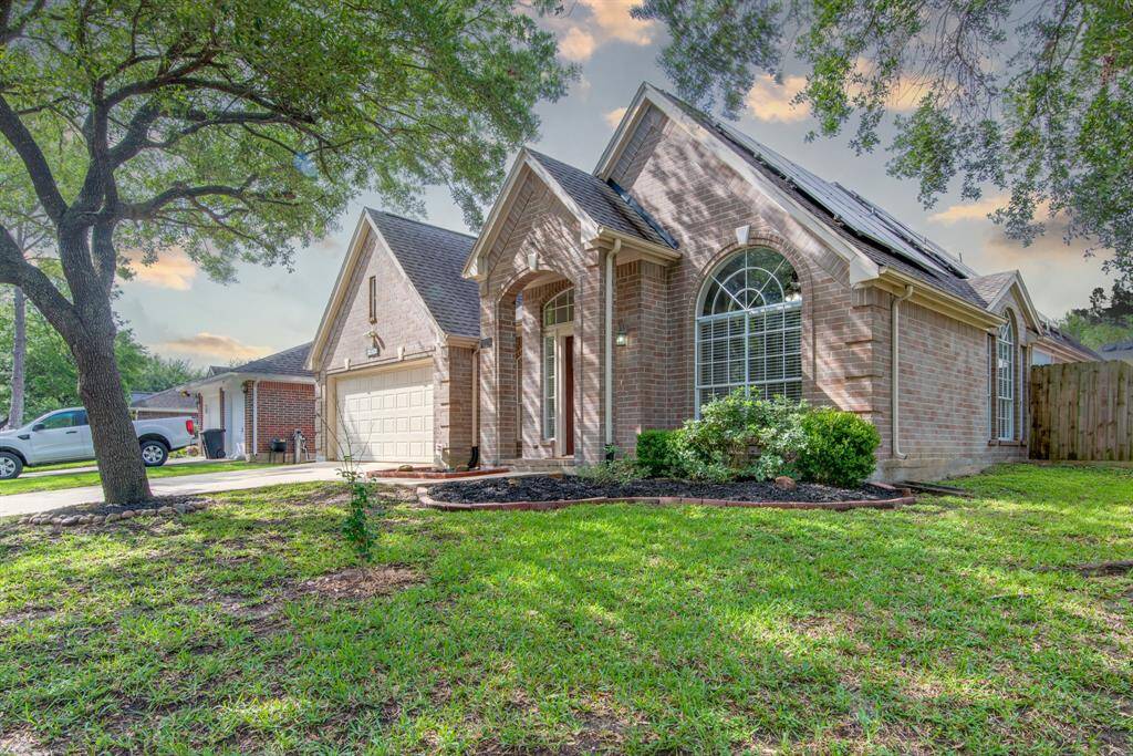 Gorgeous curb appeal