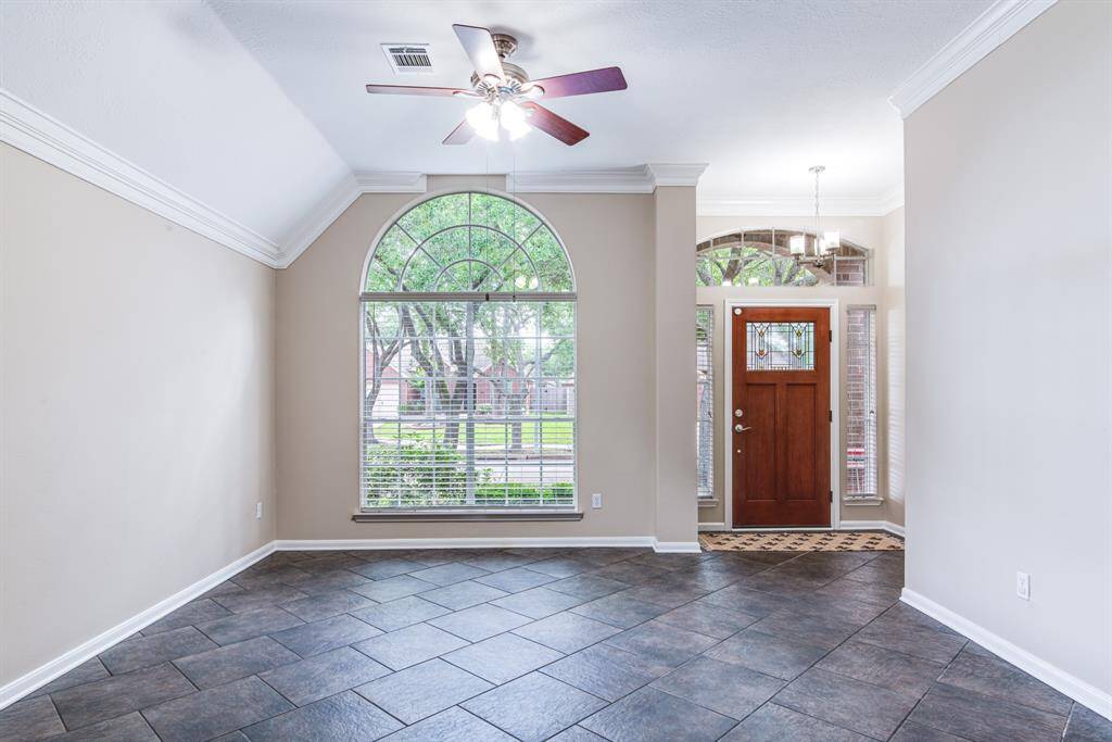 Amazing windows with lots of light