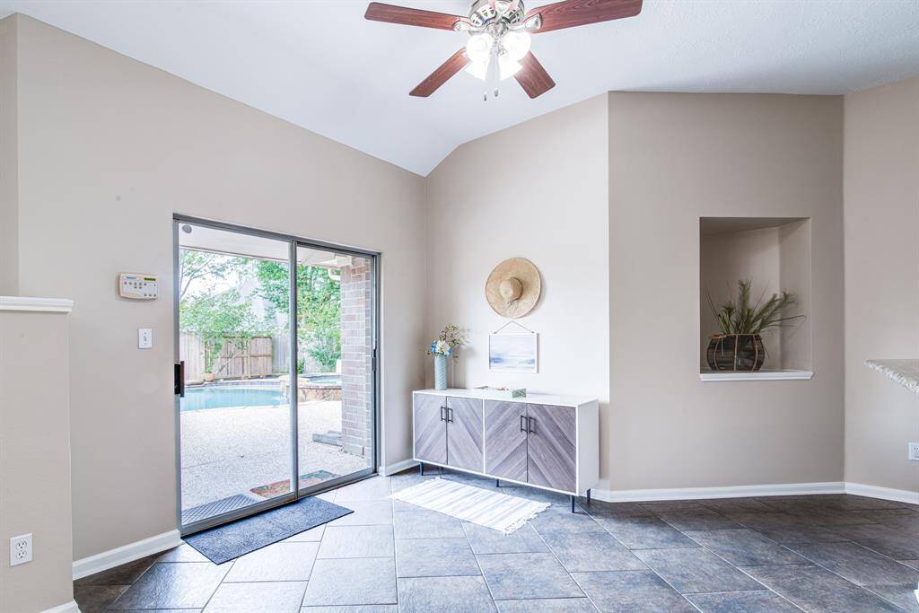 Breakfast room with view of pool