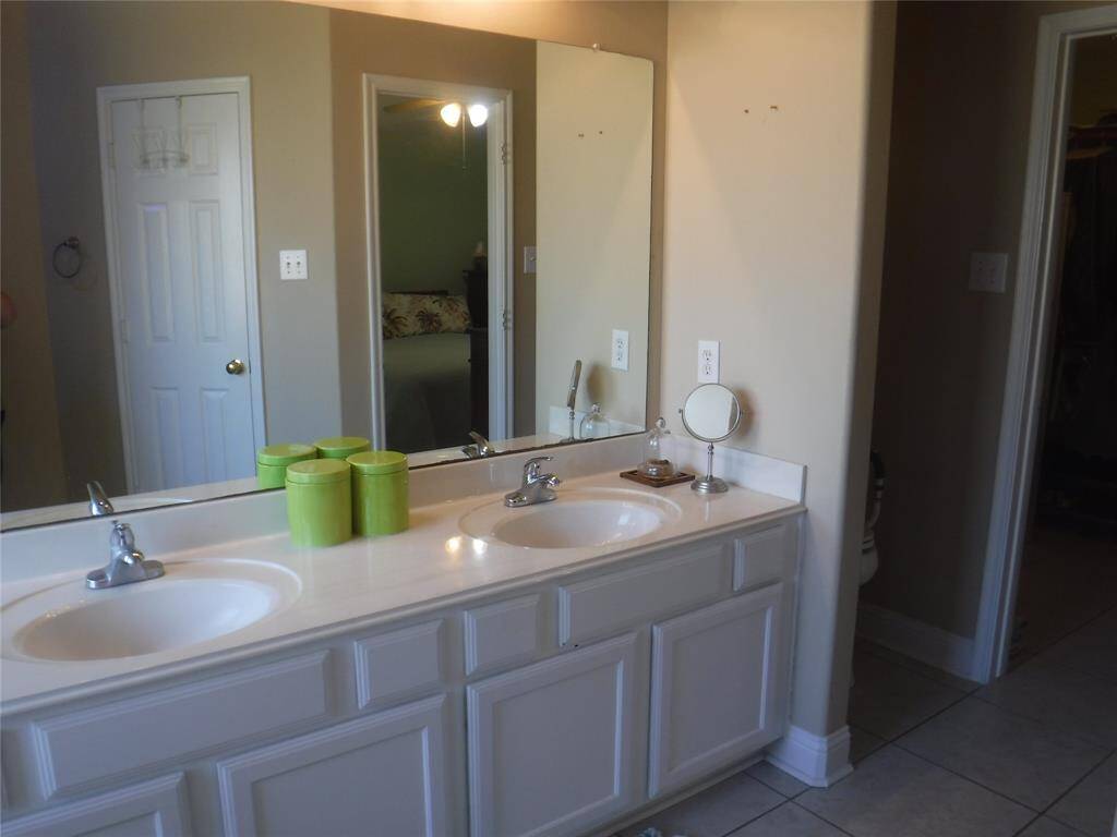 Primary sinks