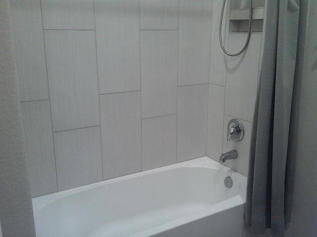 Secondary Bathroom Tub