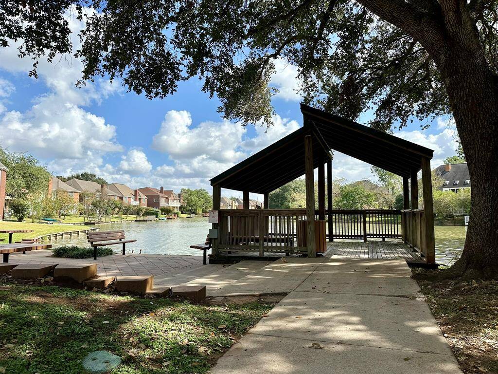 Gazebo at lake in the front of Hall Lake Subdivision