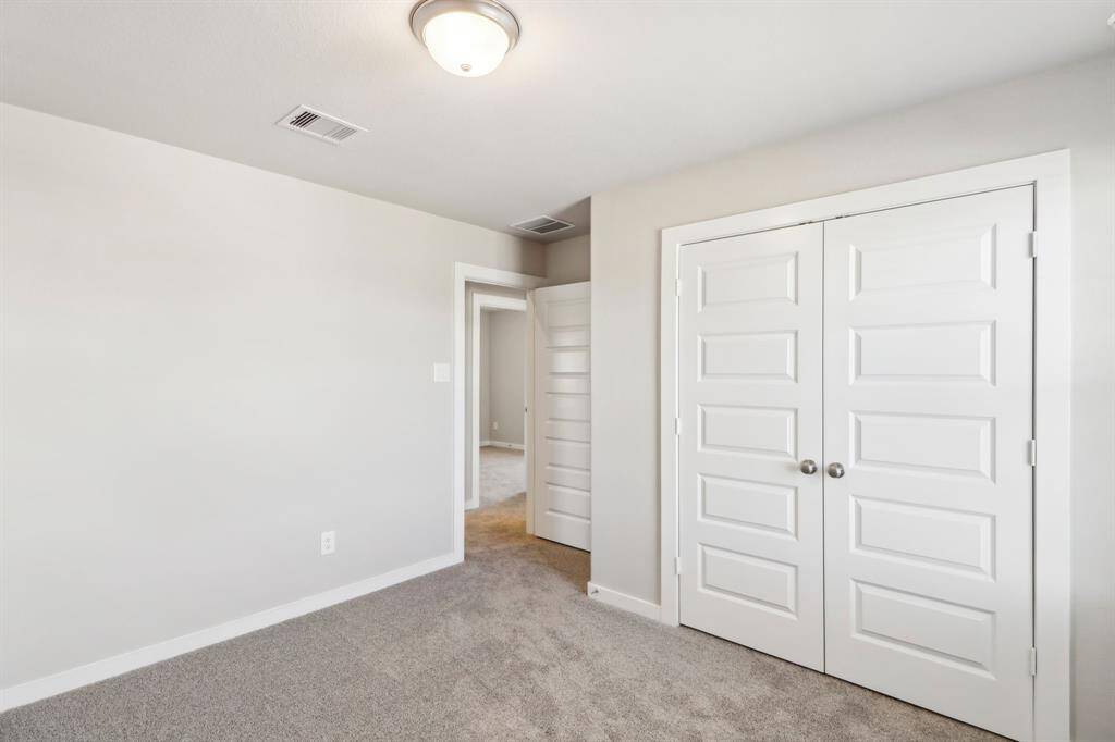 Photo is not of the actual home but is an inspirational photo of builder’s model home and may depict options, furnishings, and/or decorator features that are not included.