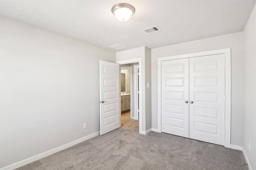 Photo is not of the actual home but is an inspirational photo of builder’s model home and may depict options, furnishings, and/or decorator features that are not included.