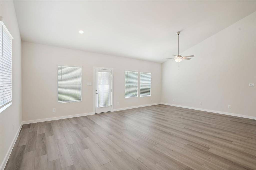 Photo is not of the actual home but is an inspirational photo of builder’s model home and may depict options, furnishings, and/or decorator features that are not included.