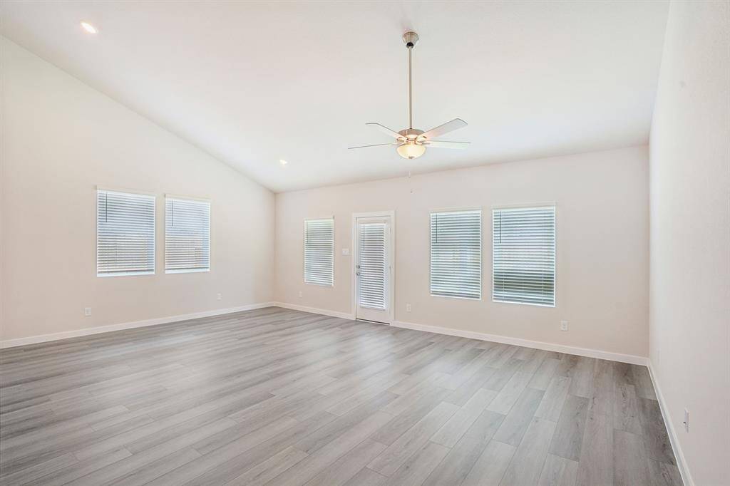 Photo is not of the actual home but is an inspirational photo of builder’s model home and may depict options, furnishings, and/or decorator features that are not included.