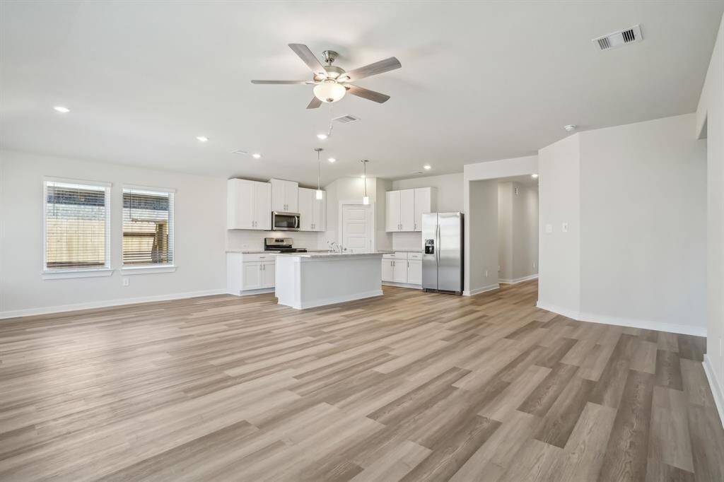 Photo is not of the actual home but is an inspirational photo of builder’s model home and may depict options, furnishings, and/or decorator features that are not included.
