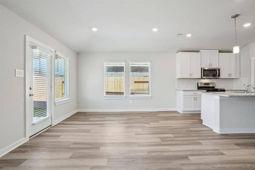 Photo is not of the actual home but is an inspirational photo of builder’s model home and may depict options, furnishings, and/or decorator features that are not included.