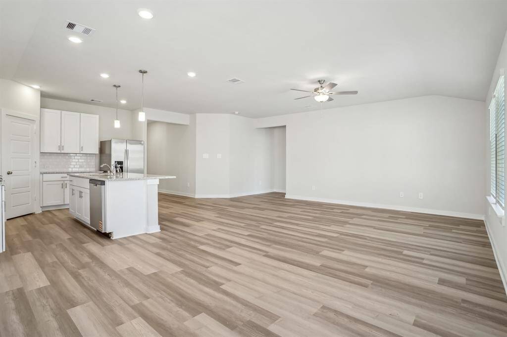 Photo is not of the actual home but is an inspirational photo of builder’s model home and may depict options, furnishings, and/or decorator features that are not included.