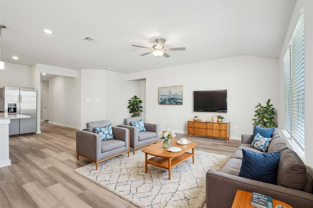 Photo is not of the actual home but is an inspirational photo of builder’s model home and may depict options, furnishings, and/or decorator features that are not included.